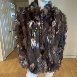 VINTAGE SILVER FOX FUR COAT SIZE M/L MEDIUM /LARGE